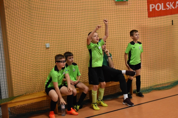 KSEE Młodzieżowa Liga Futsalu U – 10 po pierwszej kolejce.